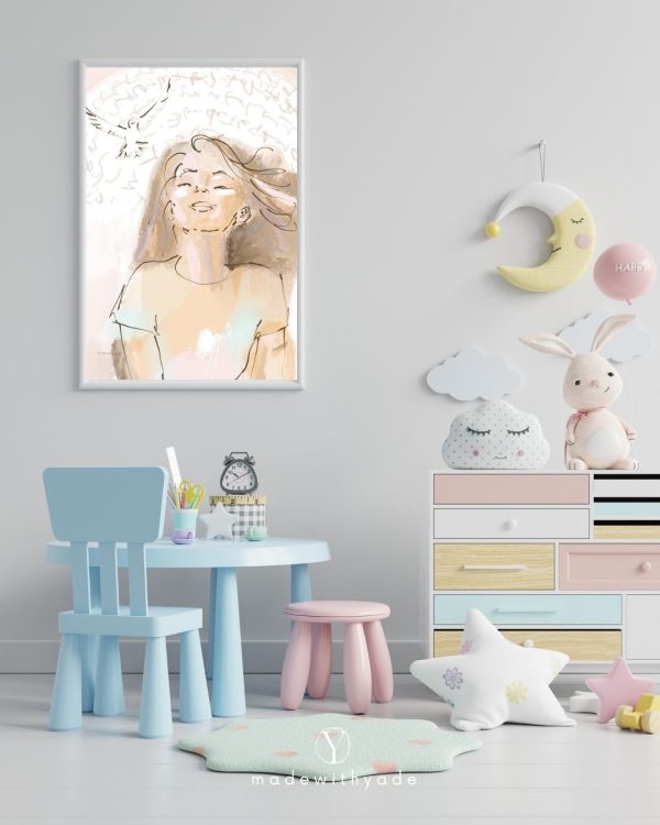 Een kinderkamer met een schilderij van een meisje en speelgoed met het product "Duif en het Meisje l Canvas".